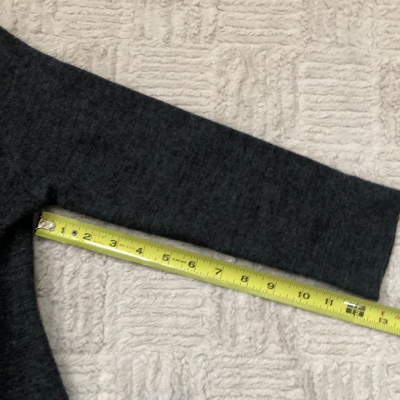 100% wool sweater cardigan grey Size Small, Like new condition - Picture 16 of 16